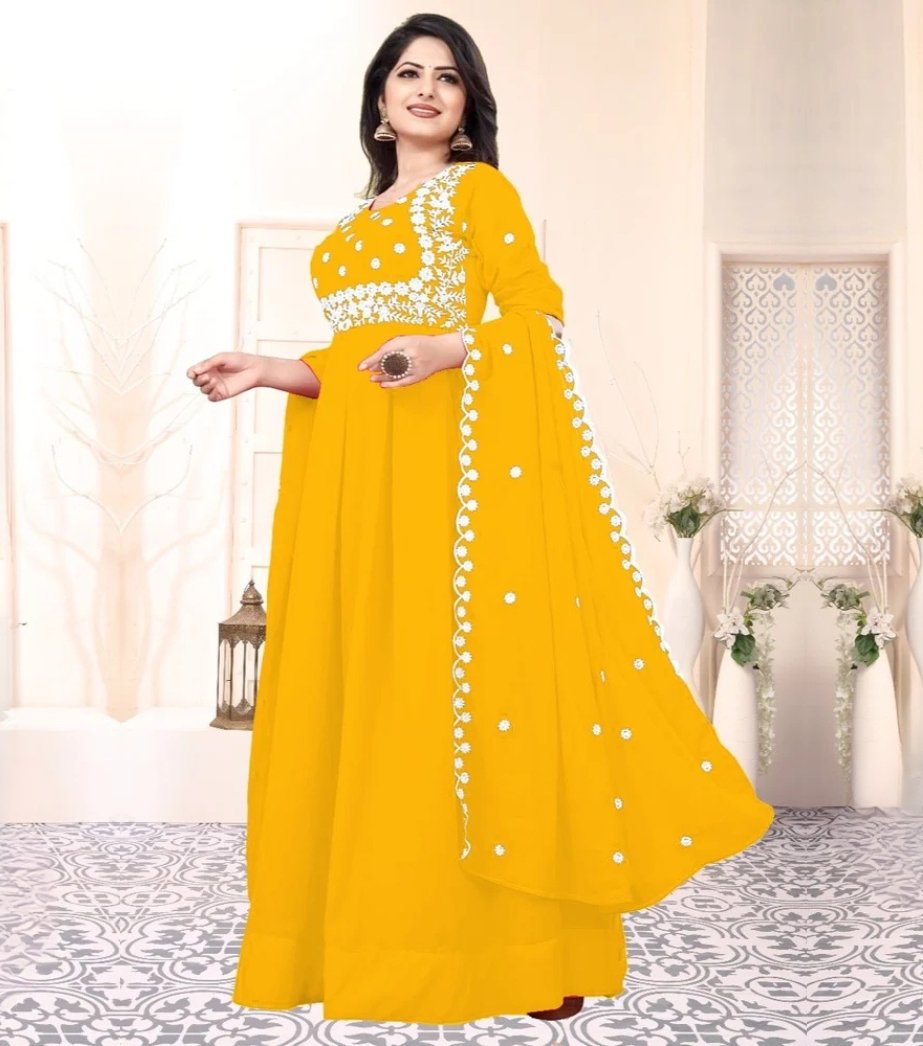 Ladies Georgette Gown 4